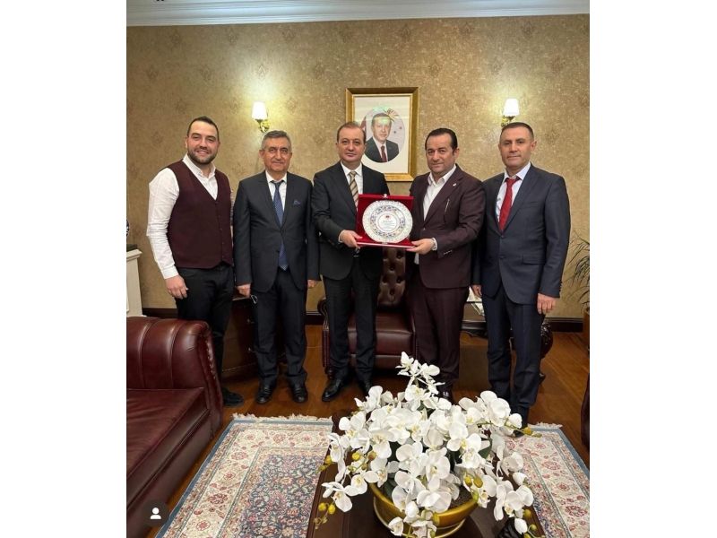 Adalet bakan yardımcısı Hurşit Yıldırım ziyereti.