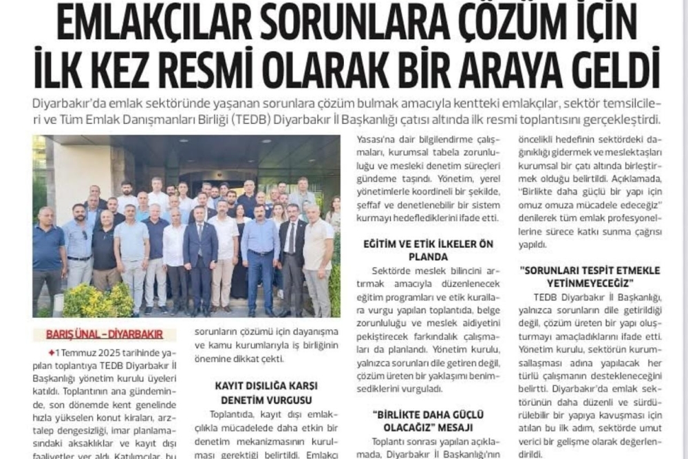 EMLAKÇILAR SORUNLARA ÇÖZÜM İÇİN İLK KEZ RESMİ OLARAK BİR ARAYA GELDİ