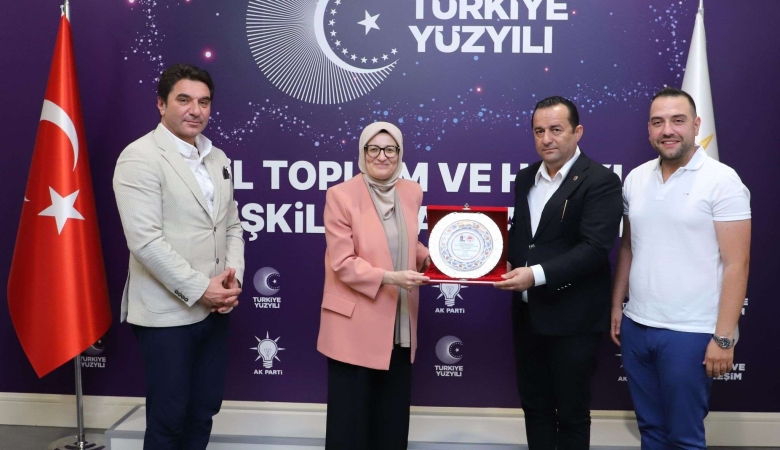 Ak Parti genel başkan yardımcısı ( Stk’lardan sorumlu ) Balıkesir milletvekili sn.Belgin UYGUR hanımefendiye ziyarette bulunduk